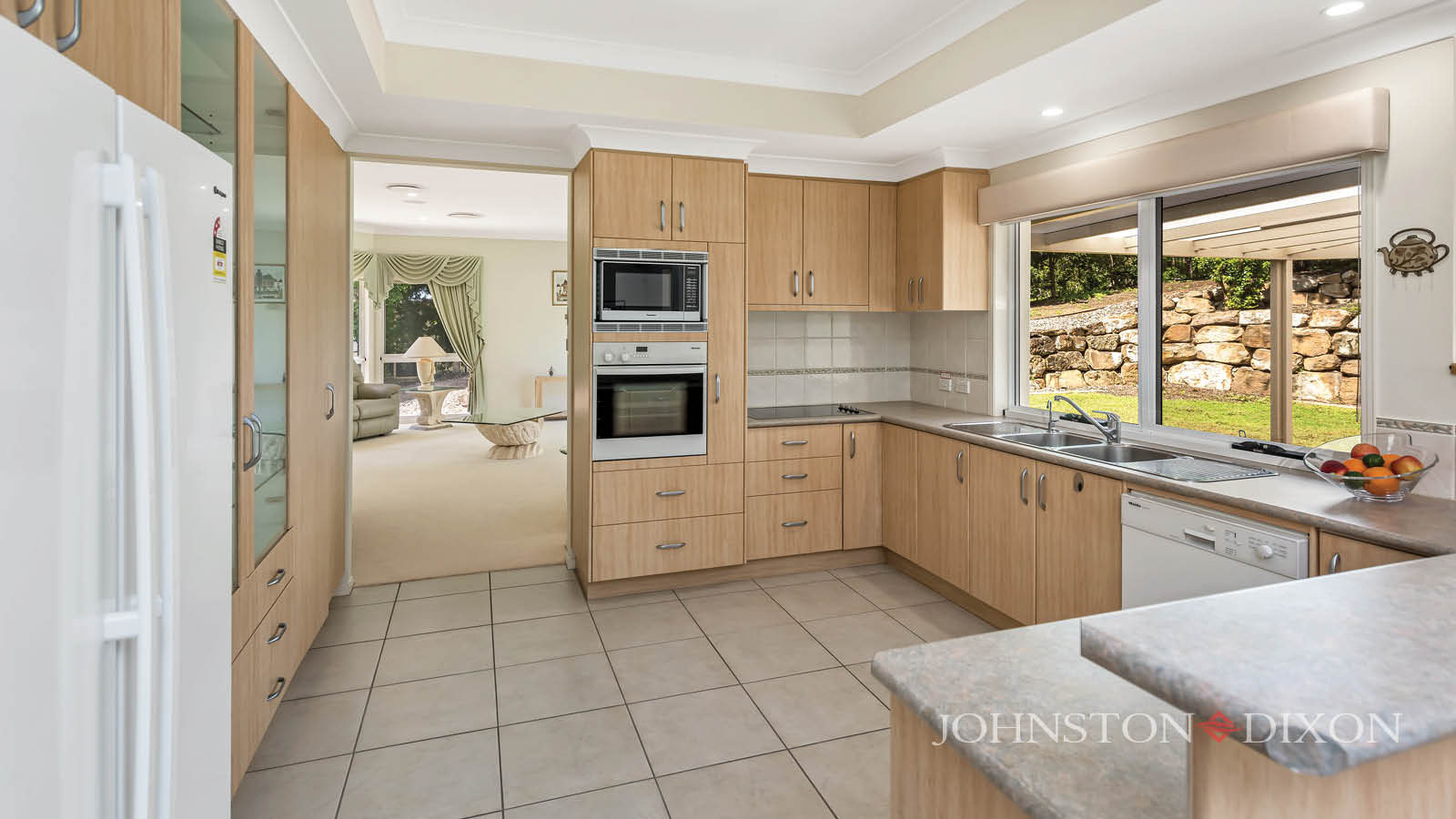 84 Bainbridge Drive Pullenvale Queensland 4069,  - Thumbnail 6
